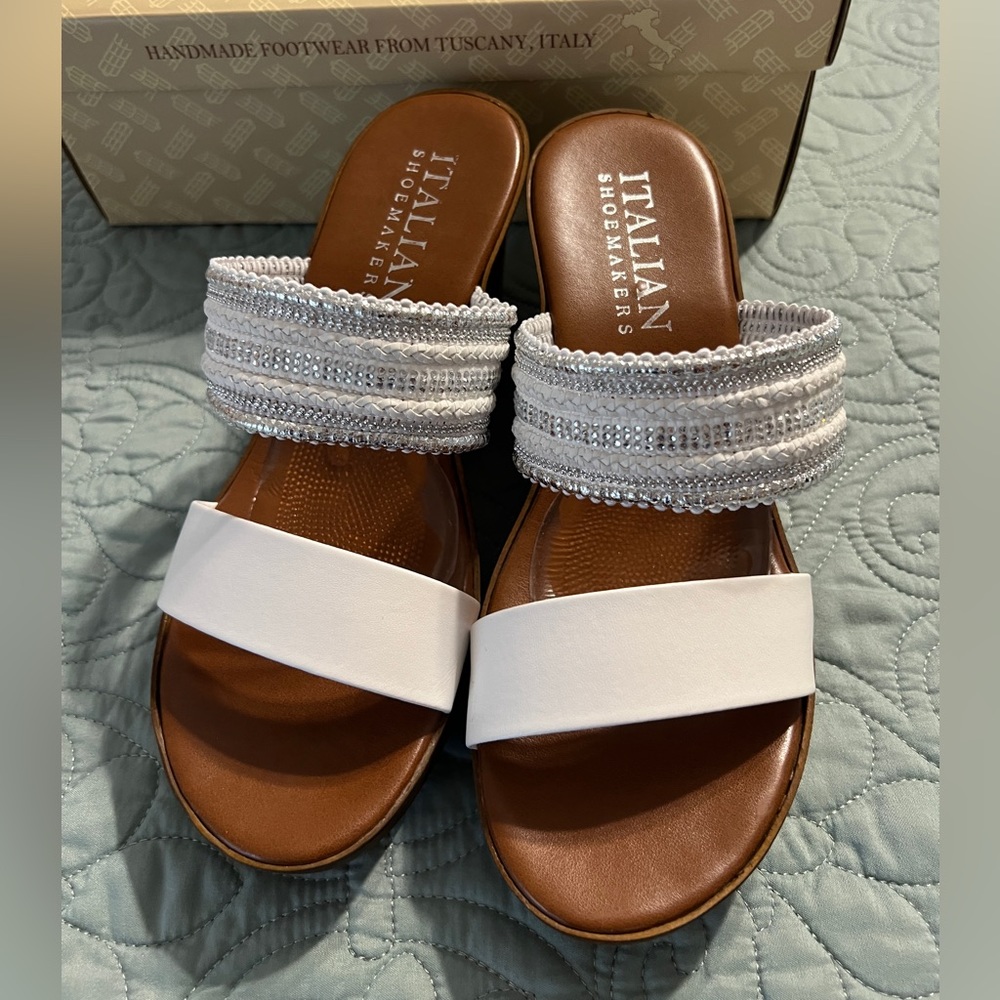 Beautiful white Italian leather wedge heeled sandal!